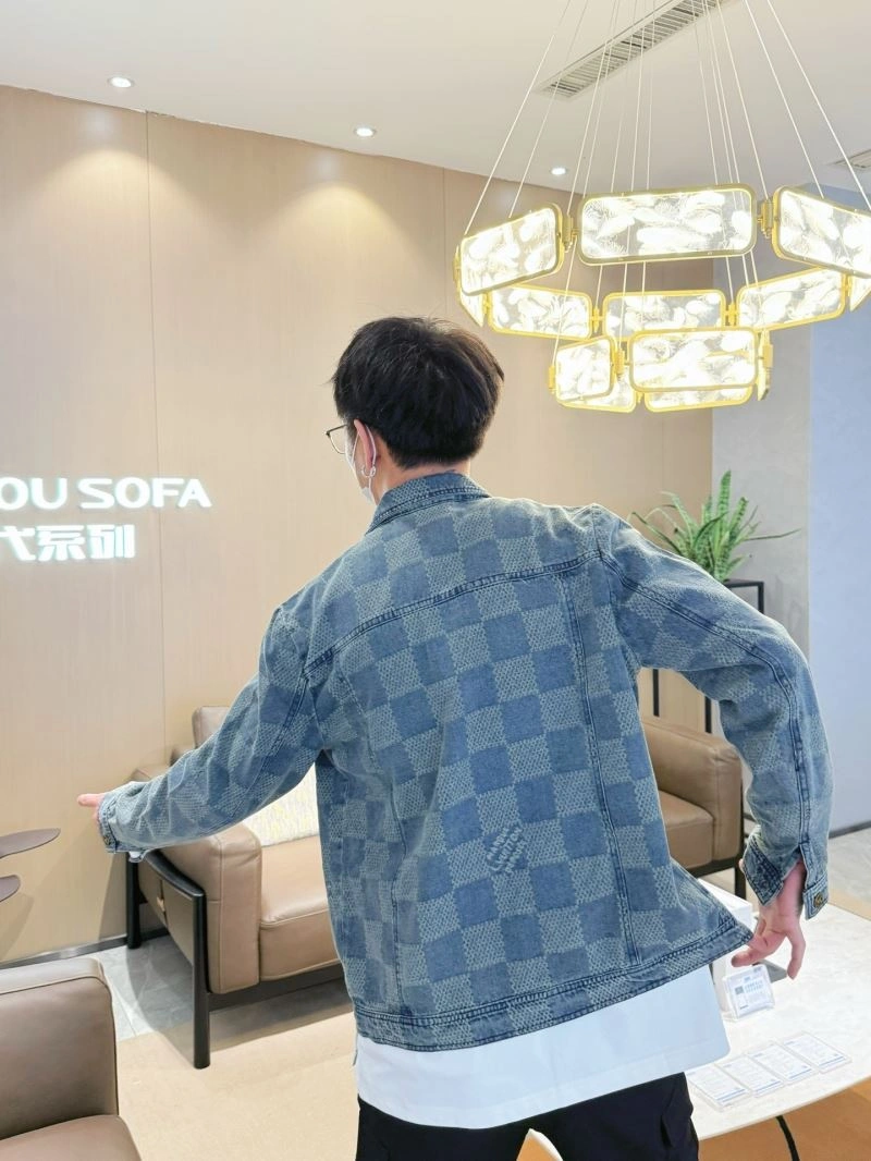 Louis Vuitton Outwear Contemporary 132952