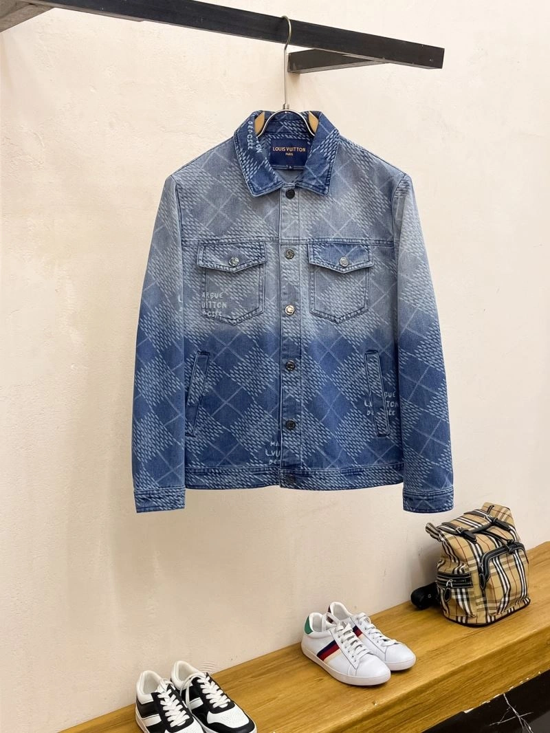 Practical Louis Vuitton Outwear 132948