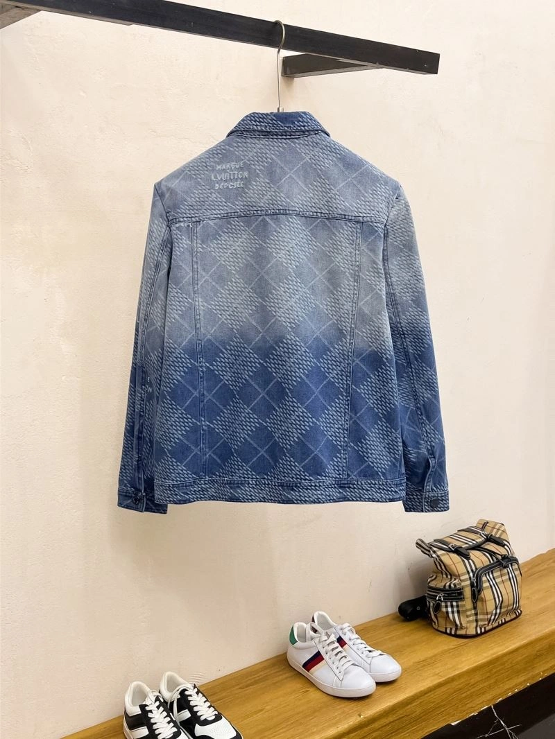 Practical Louis Vuitton Outwear 132948
