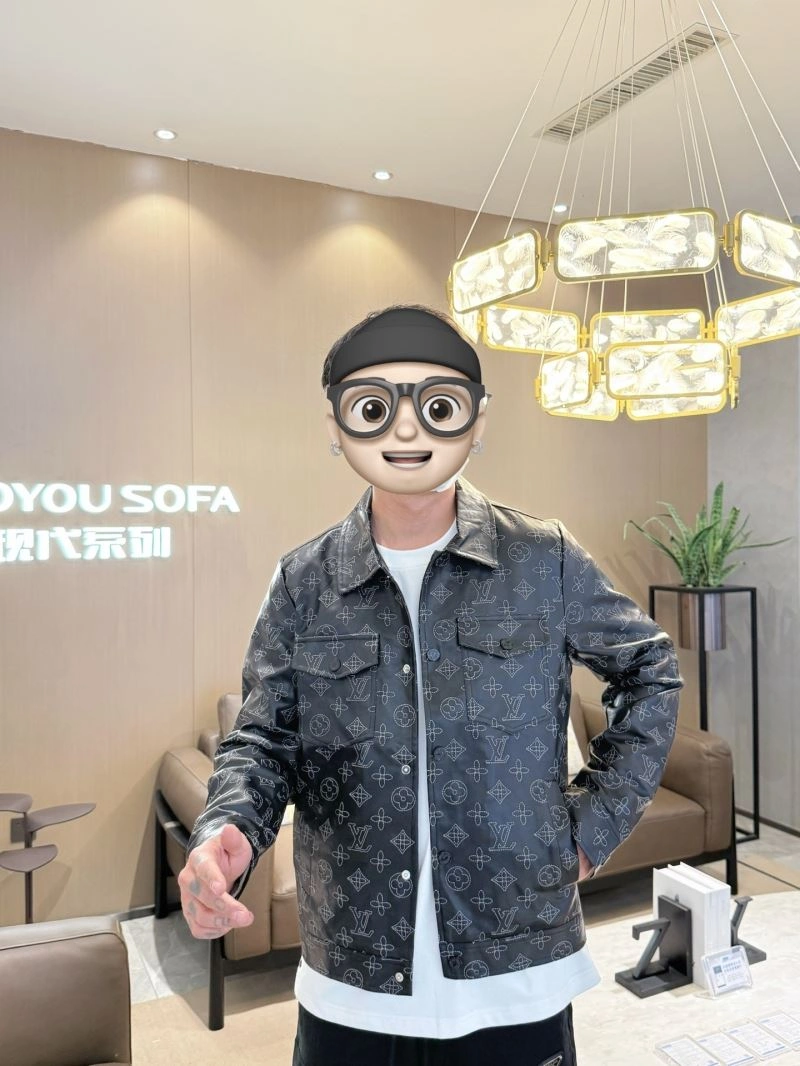 HighPerformance Louis Vuitton Outwear 132939