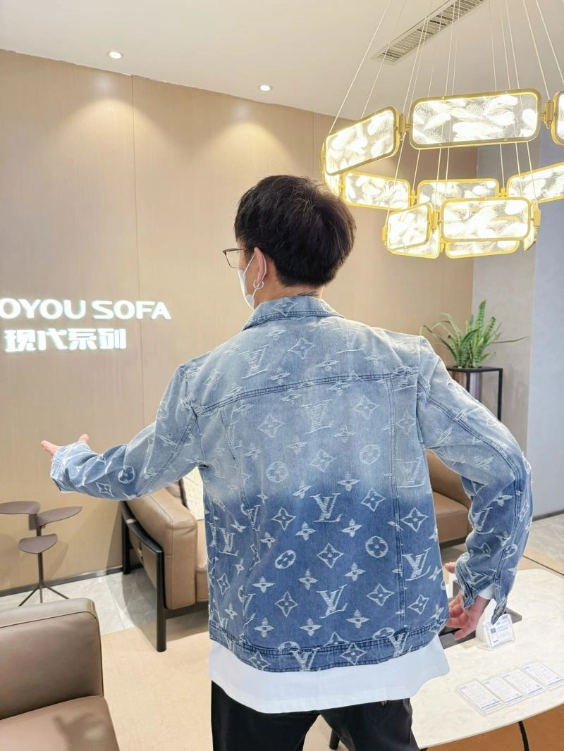 FreshLook Louis Vuitton Outwear 132940