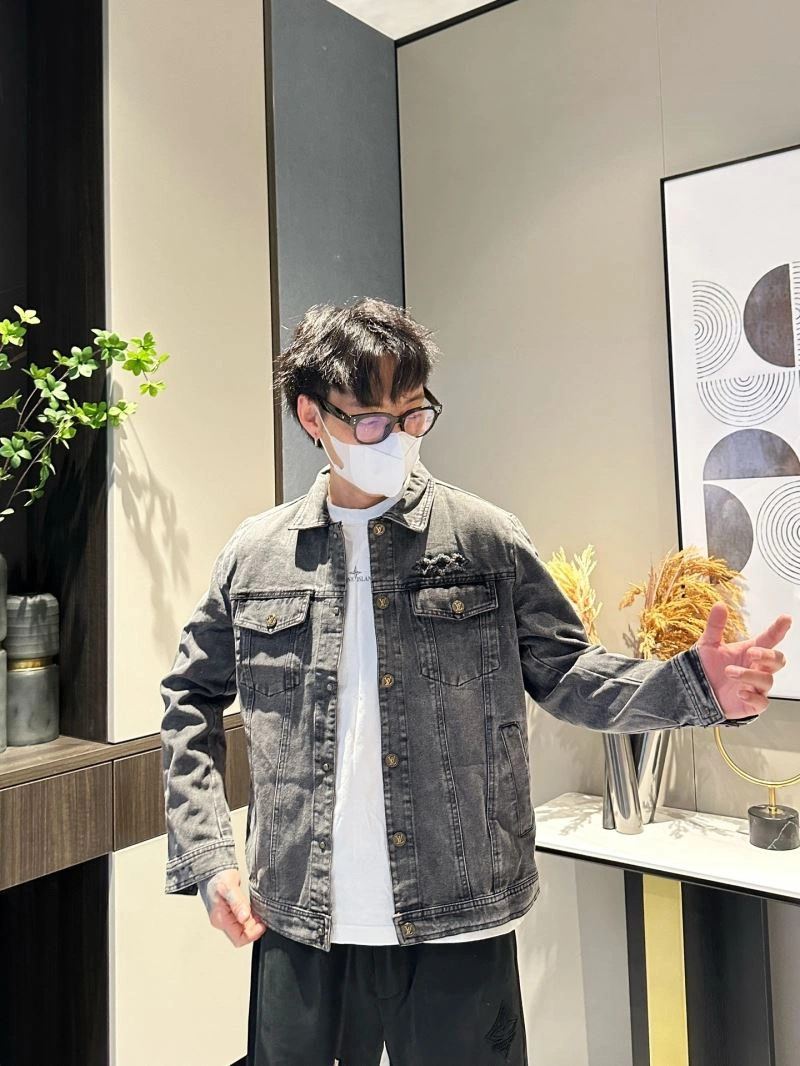 Trendsetting Louis Vuitton Outwear 132922