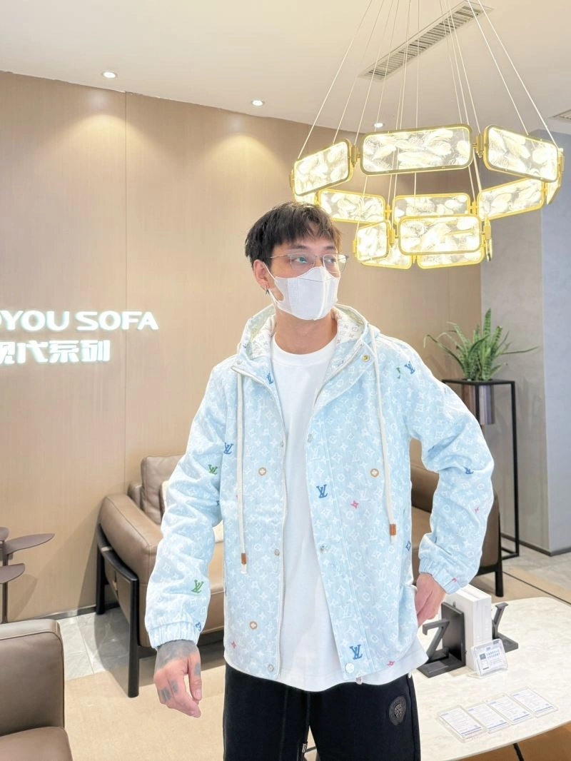 Louis Vuitton Outwear Versatile 132917
