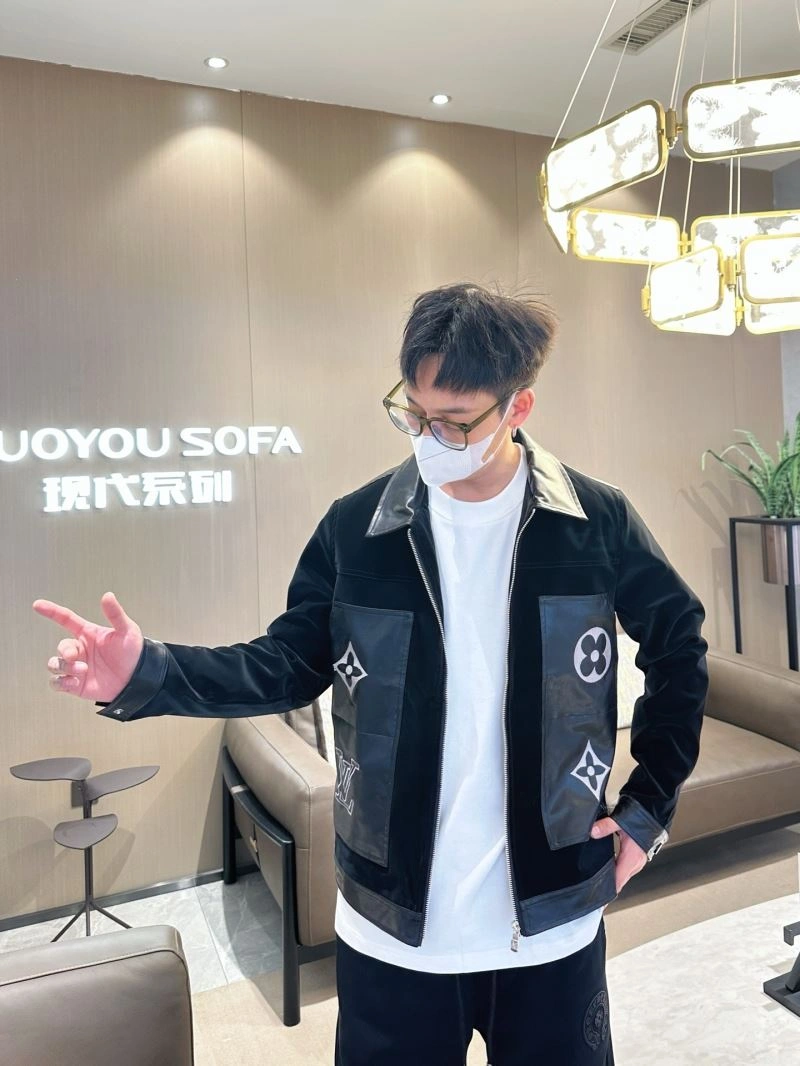 FreshLook Louis Vuitton Outwear 132918
