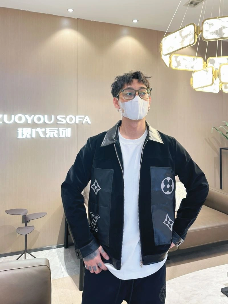 FreshLook Louis Vuitton Outwear 132918