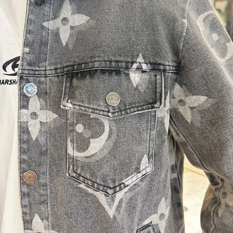 Louis Vuitton Outwear Reliable 132932