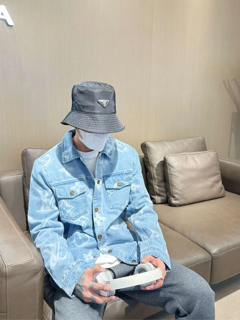 Louis Vuitton Outwear AllSeason 132916
