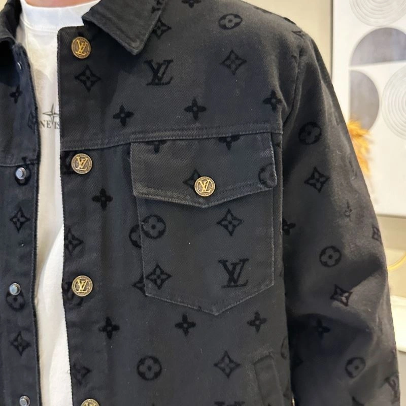 Soft Louis Vuitton Outwear 132924