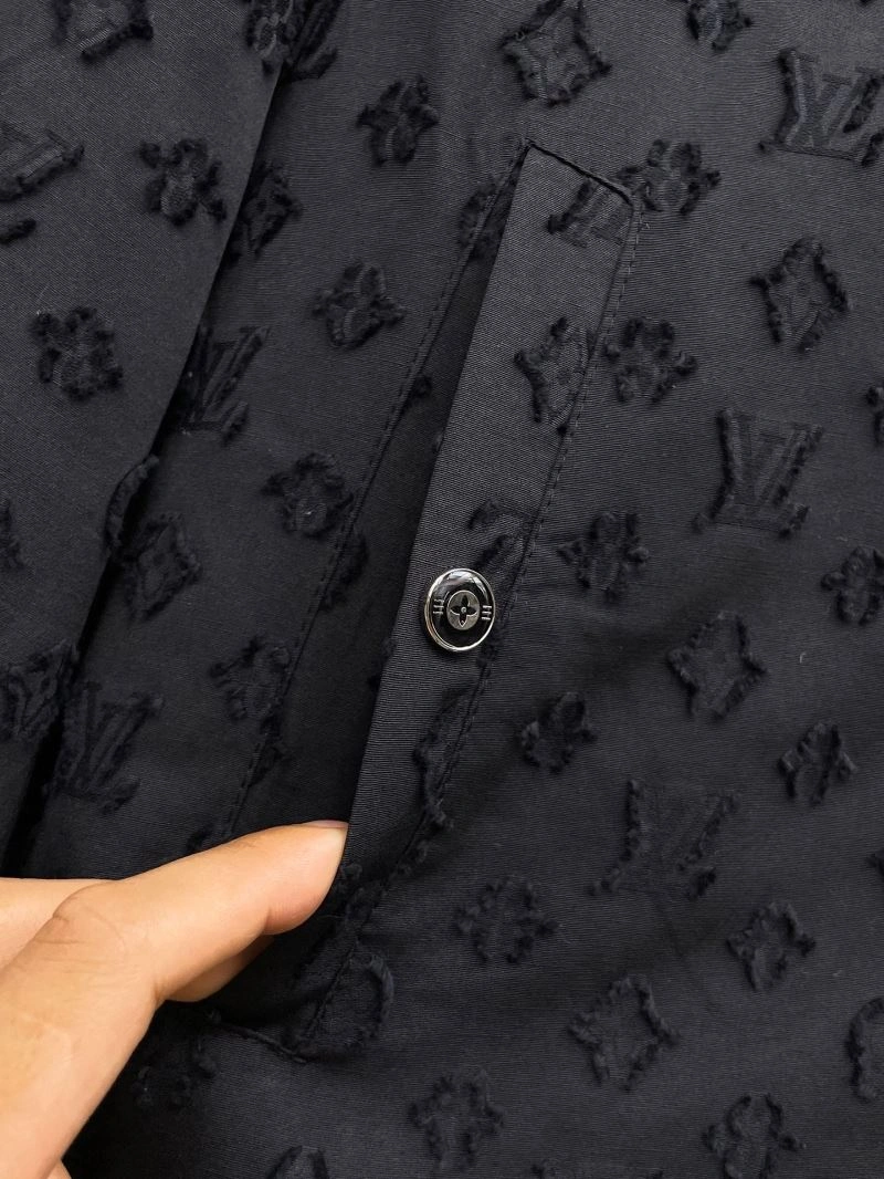 Louis Vuitton Outwear Lightweight 132936