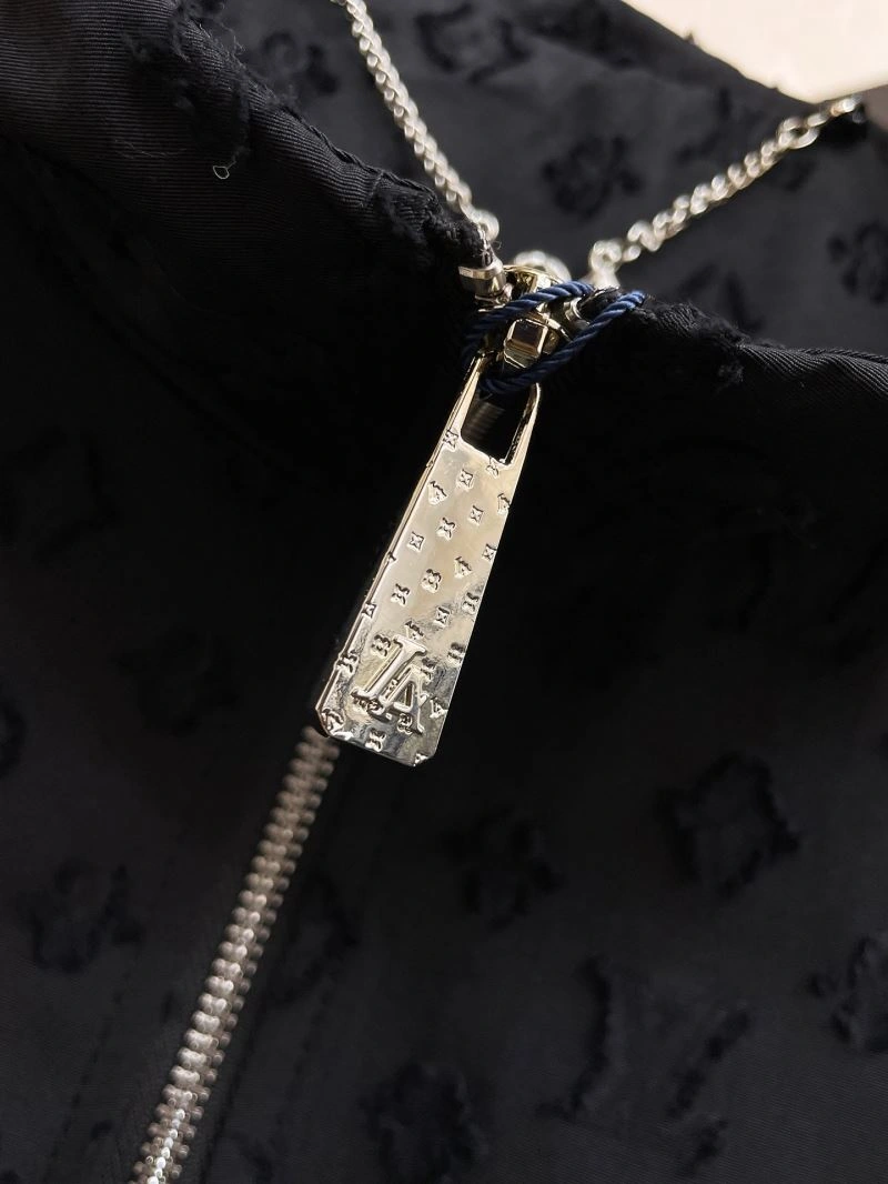 Louis Vuitton Outwear Lightweight 132936