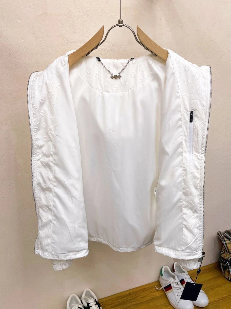 Louis Vuitton Outwear Sophisticated 132934