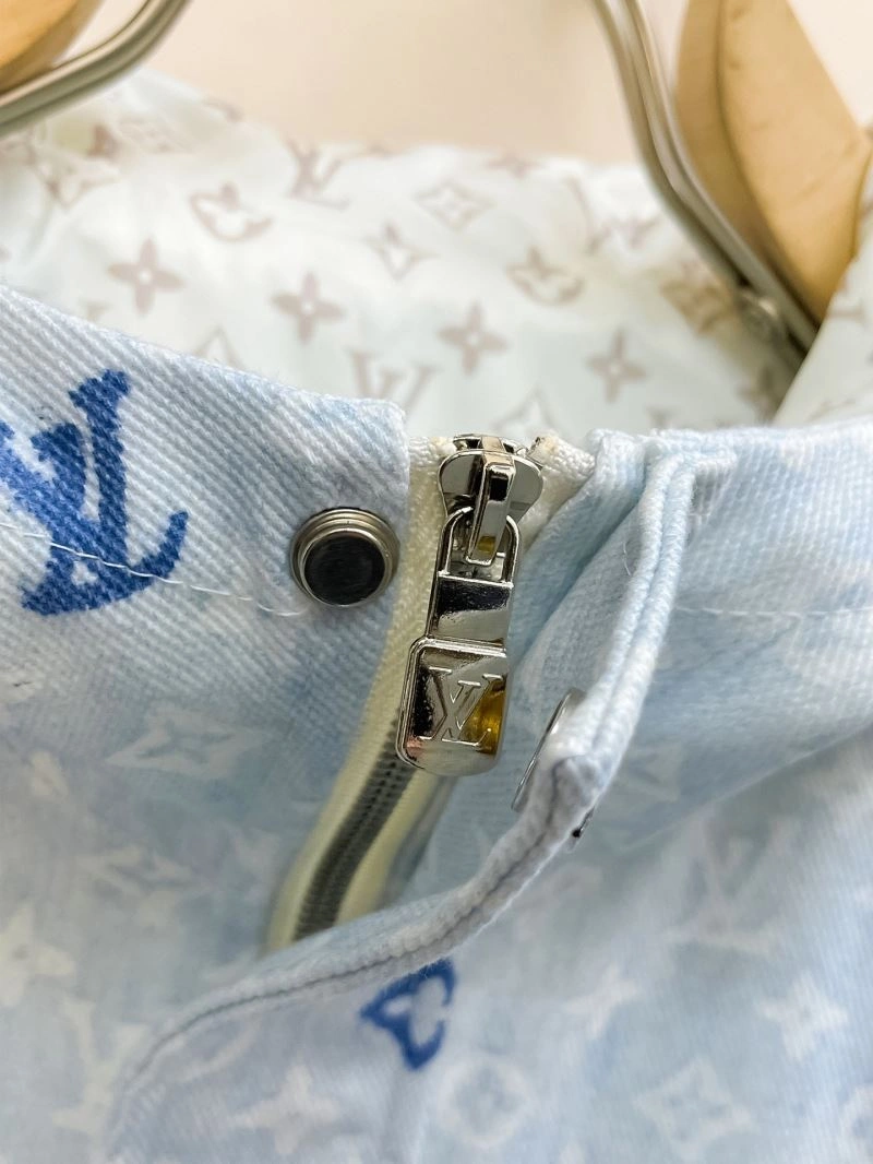 TravelReady Louis Vuitton Outwear 132920
