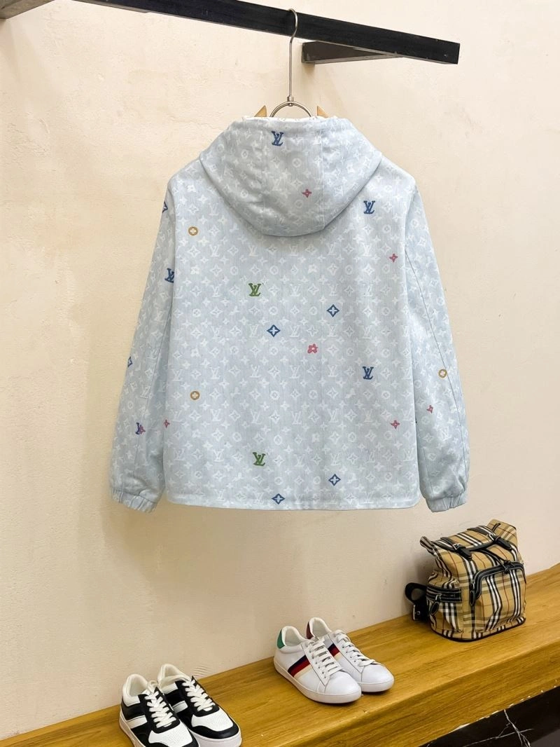 TravelReady Louis Vuitton Outwear 132920