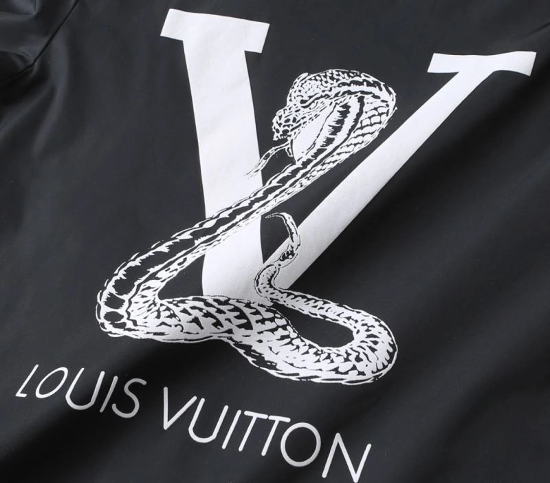 Louis Vuitton Outwear Chic 132935