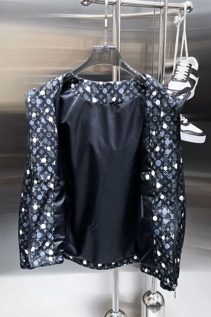 Louis Vuitton Outwear TimelessDesign 132904