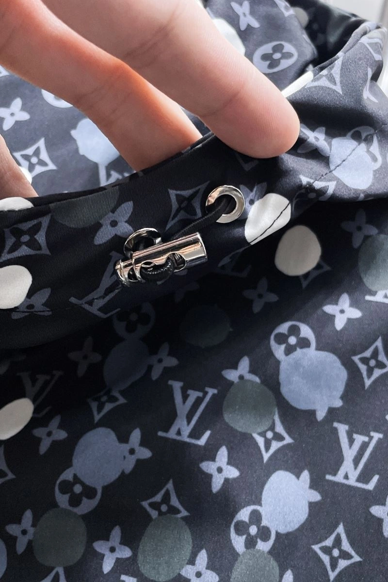 Louis Vuitton Outwear TimelessDesign 132904