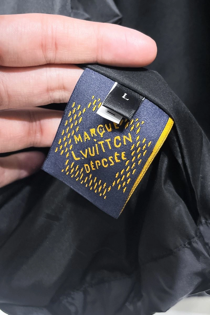 Louis Vuitton Outwear FreshLook 132896