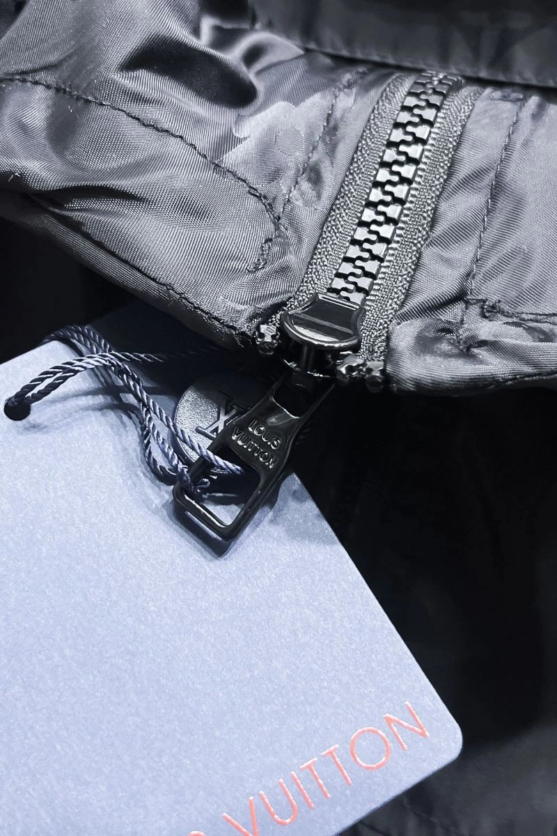 Louis Vuitton Outwear FreshLook 132896