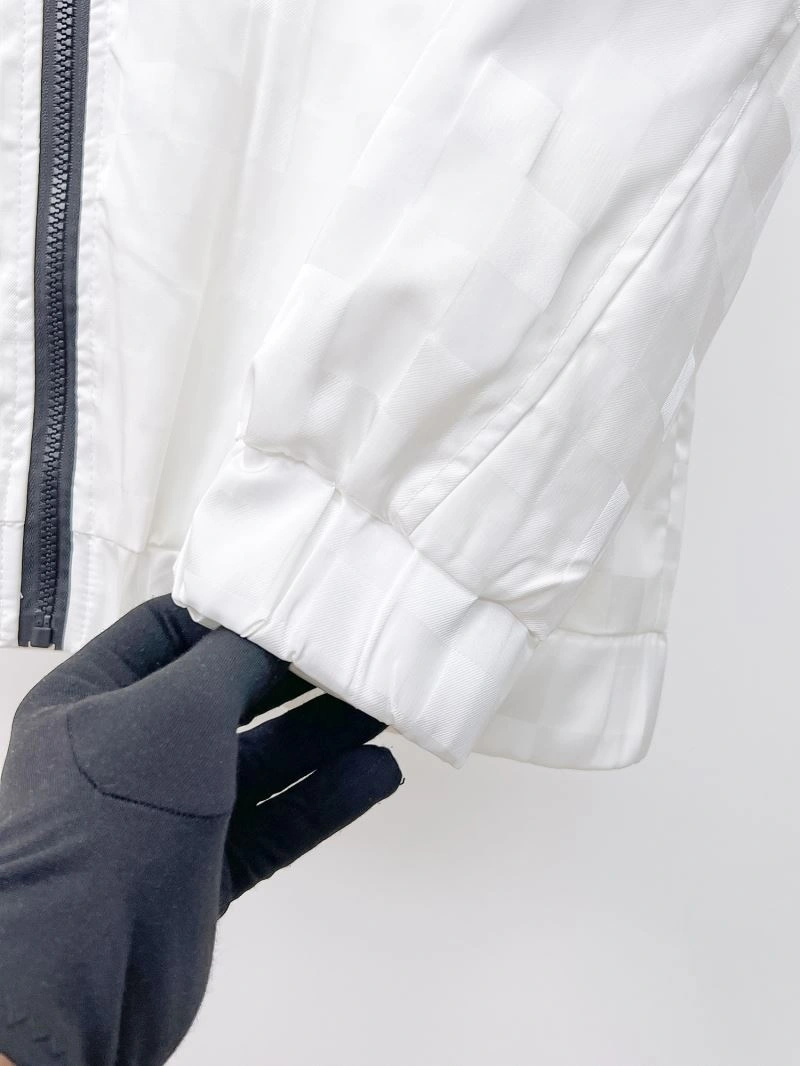 Minimalist Louis Vuitton Outwear 132875