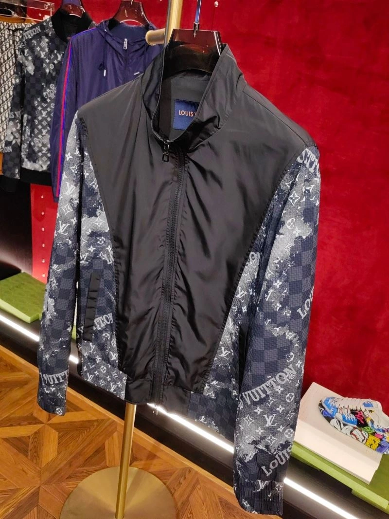 Louis Vuitton Outwear ZeroBulk 132876