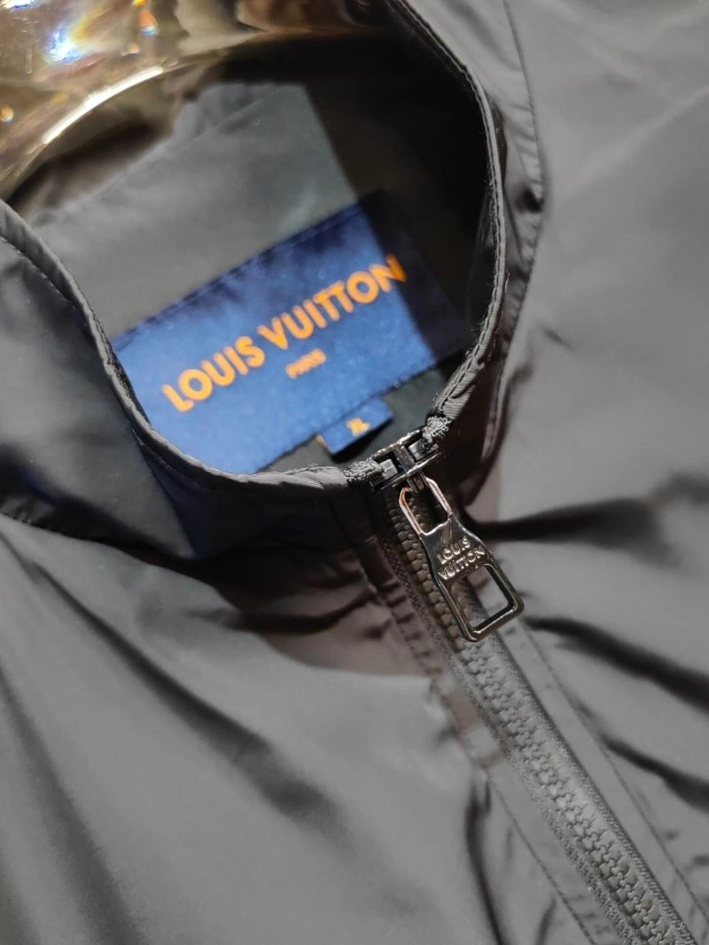 Louis Vuitton Outwear ZeroBulk 132876
