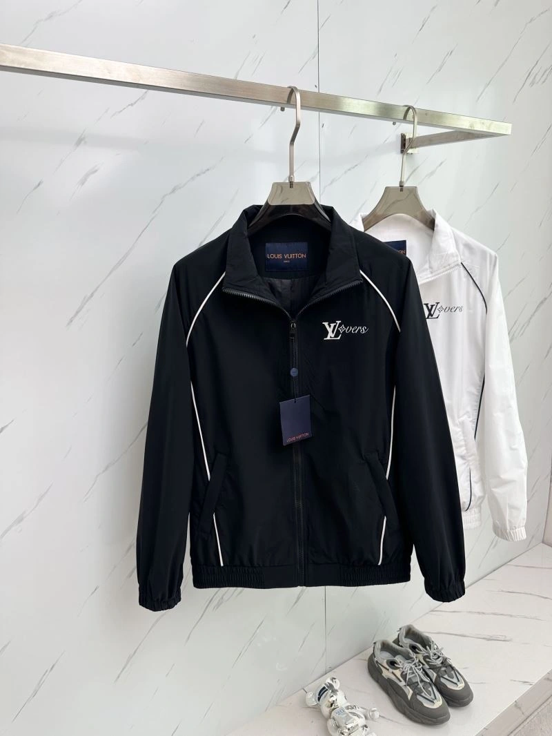 Louis Vuitton Outwear Youthful 132877