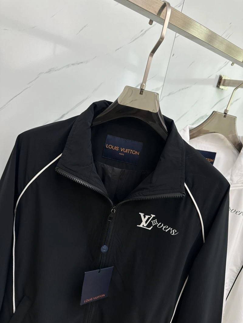 Louis Vuitton Outwear Youthful 132877