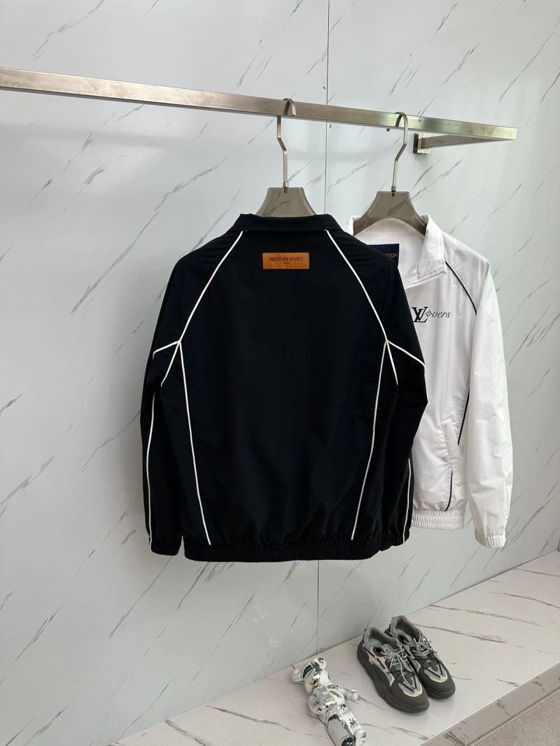 Louis Vuitton Outwear Youthful 132877