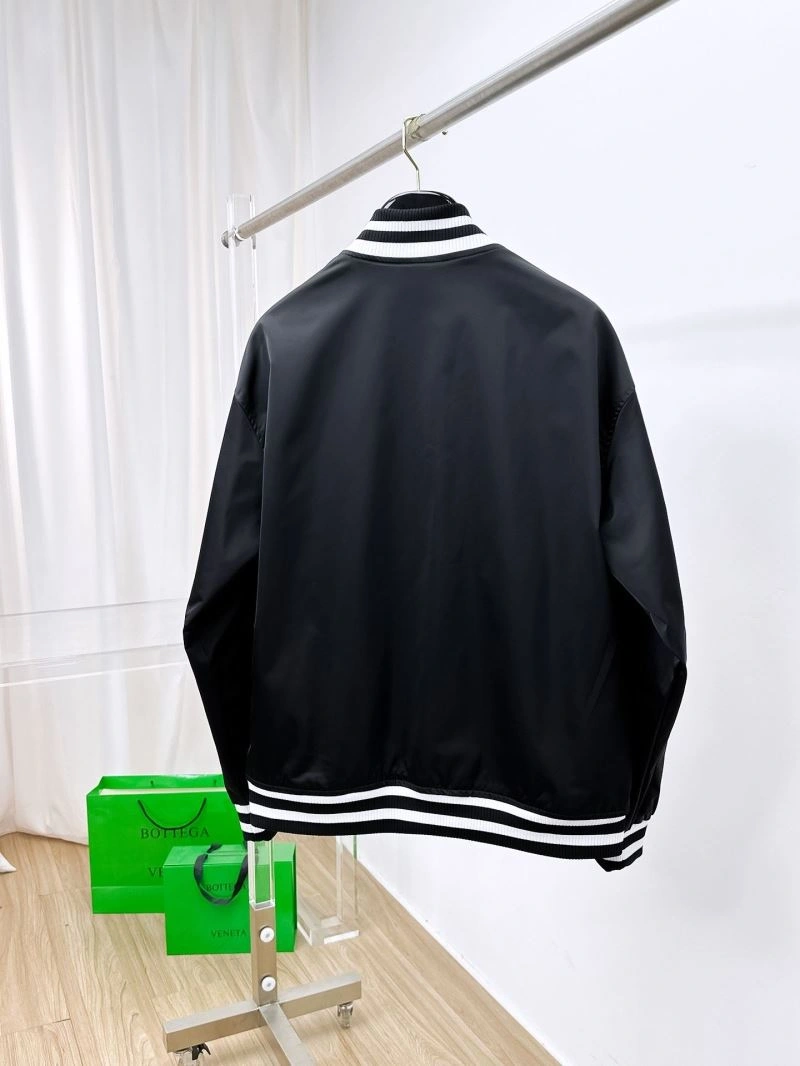 Stretchable Louis Vuitton Outwear 132874