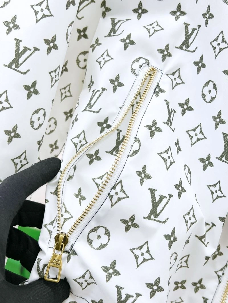 Louis Vuitton Outwear Effortless 132891