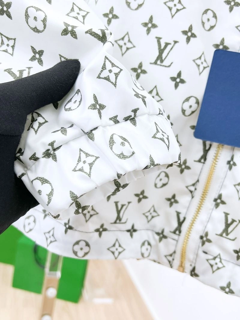 Louis Vuitton Outwear Effortless 132891