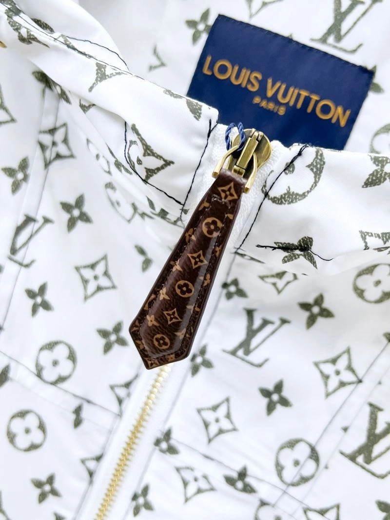 Louis Vuitton Outwear Effortless 132891