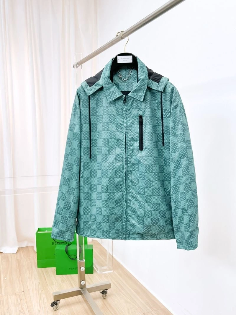 ComfortFit Louis Vuitton Outwear 132887
