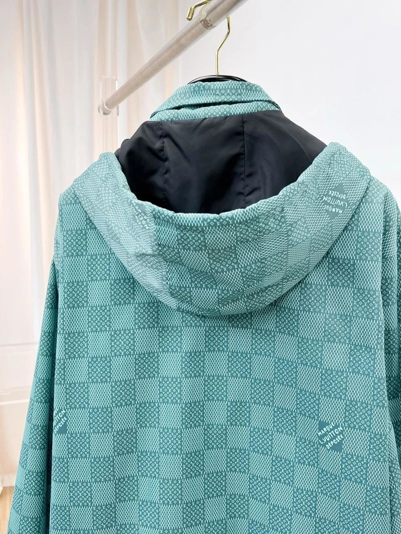 ComfortFit Louis Vuitton Outwear 132887