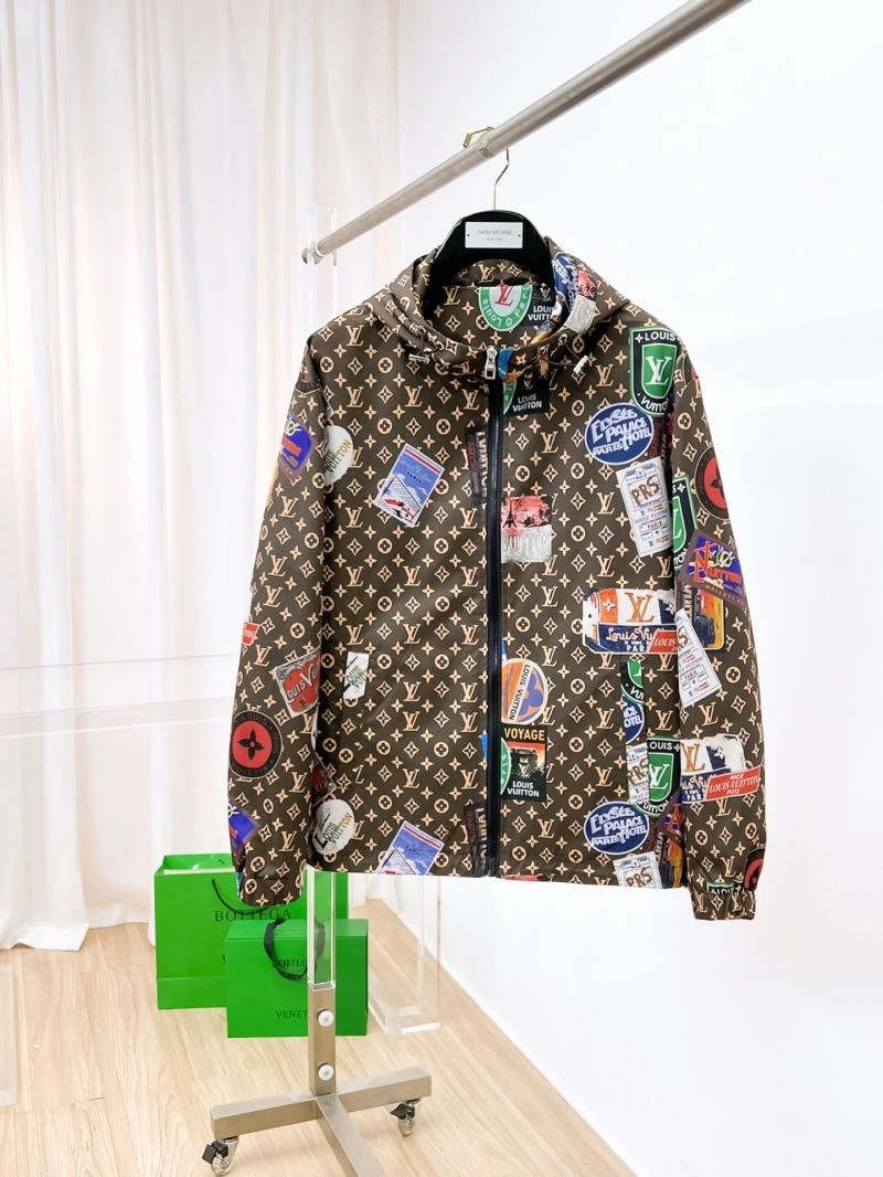 Refined Louis Vuitton Outwear 132880