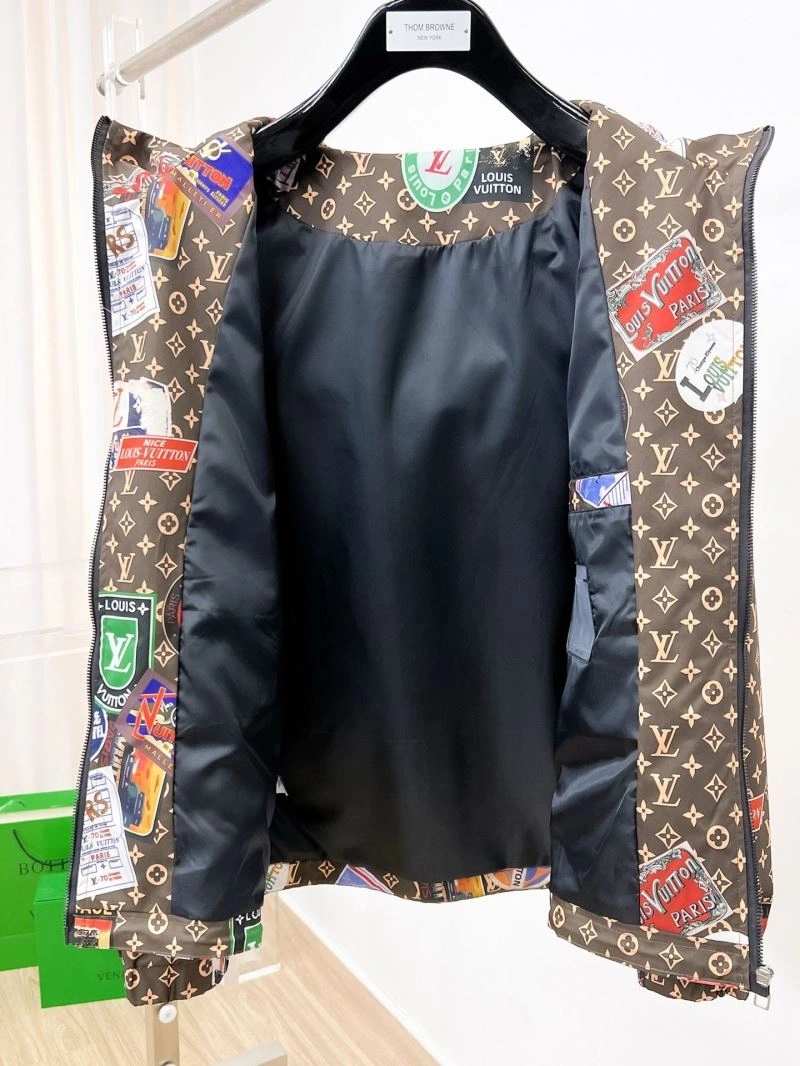 Refined Louis Vuitton Outwear 132880