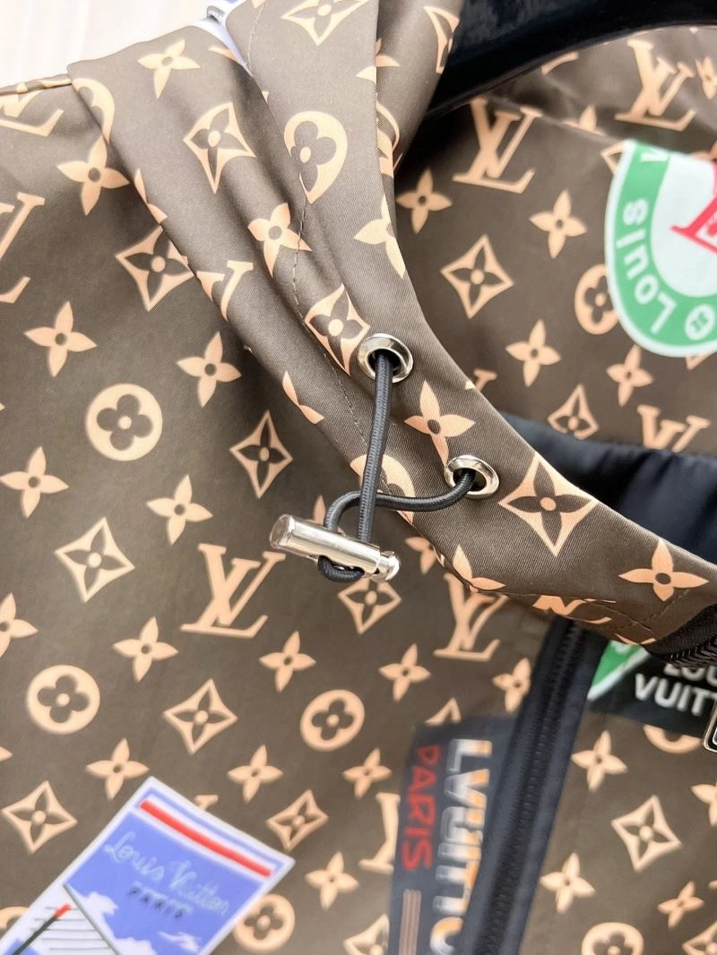 Refined Louis Vuitton Outwear 132880