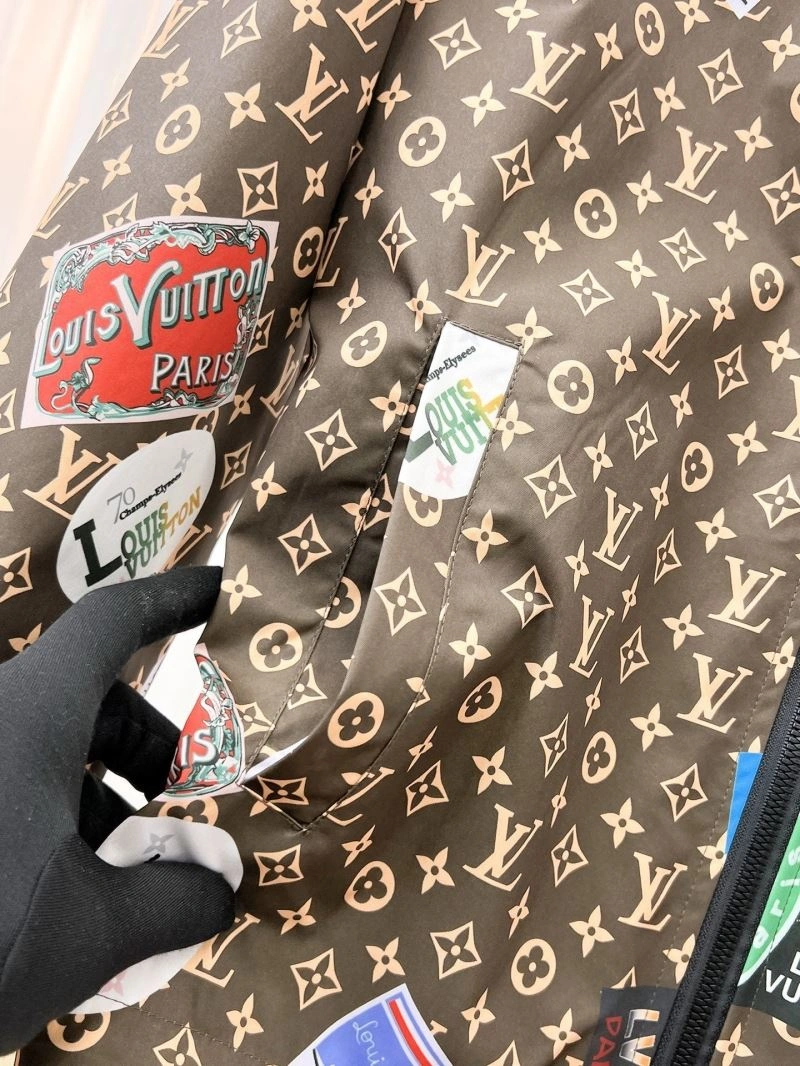 Refined Louis Vuitton Outwear 132880