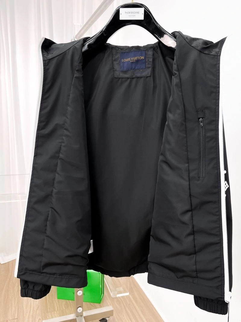 StreetReady Louis Vuitton Outwear 132872
