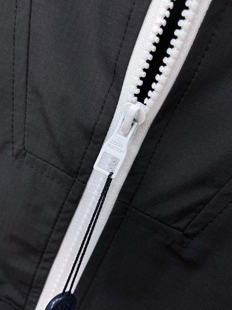 StreetReady Louis Vuitton Outwear 132872