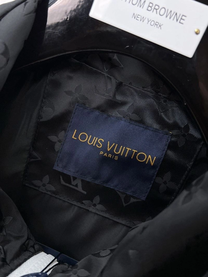 StreetReady Louis Vuitton Outwear 132872