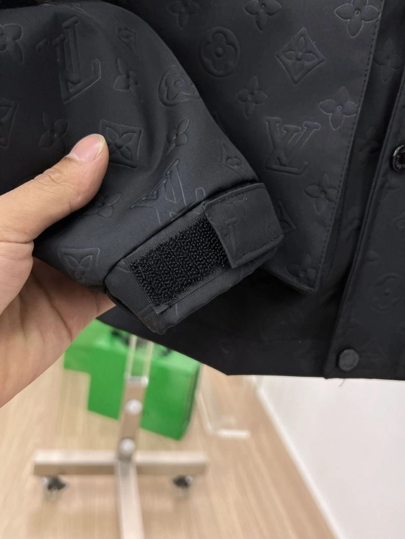 Louis Vuitton Outwear Contemporary 132890
