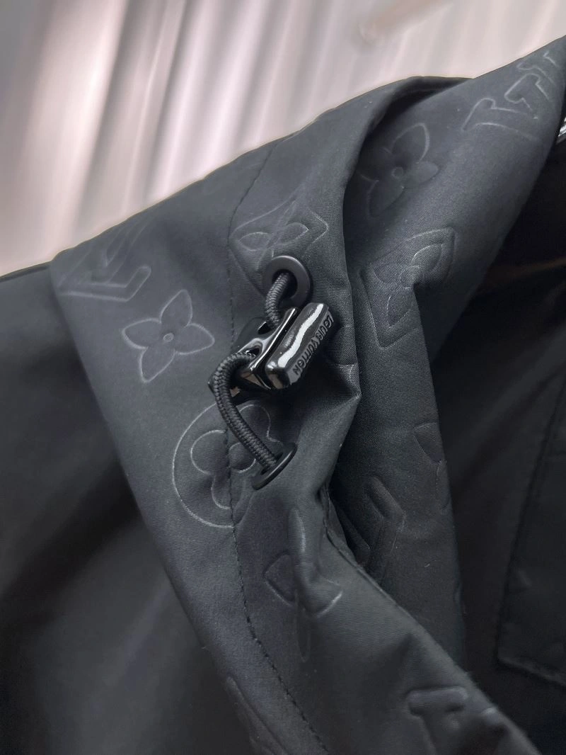 Louis Vuitton Outwear Contemporary 132890
