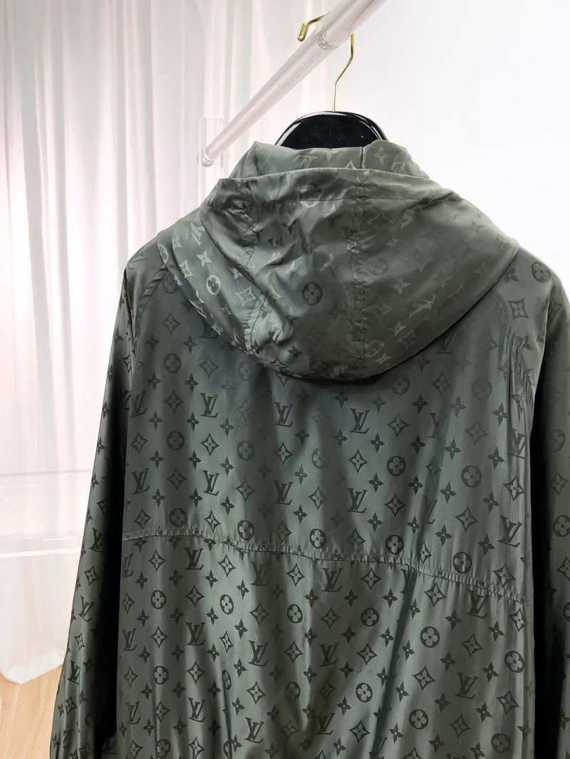 Functional Louis Vuitton Outwear 132869