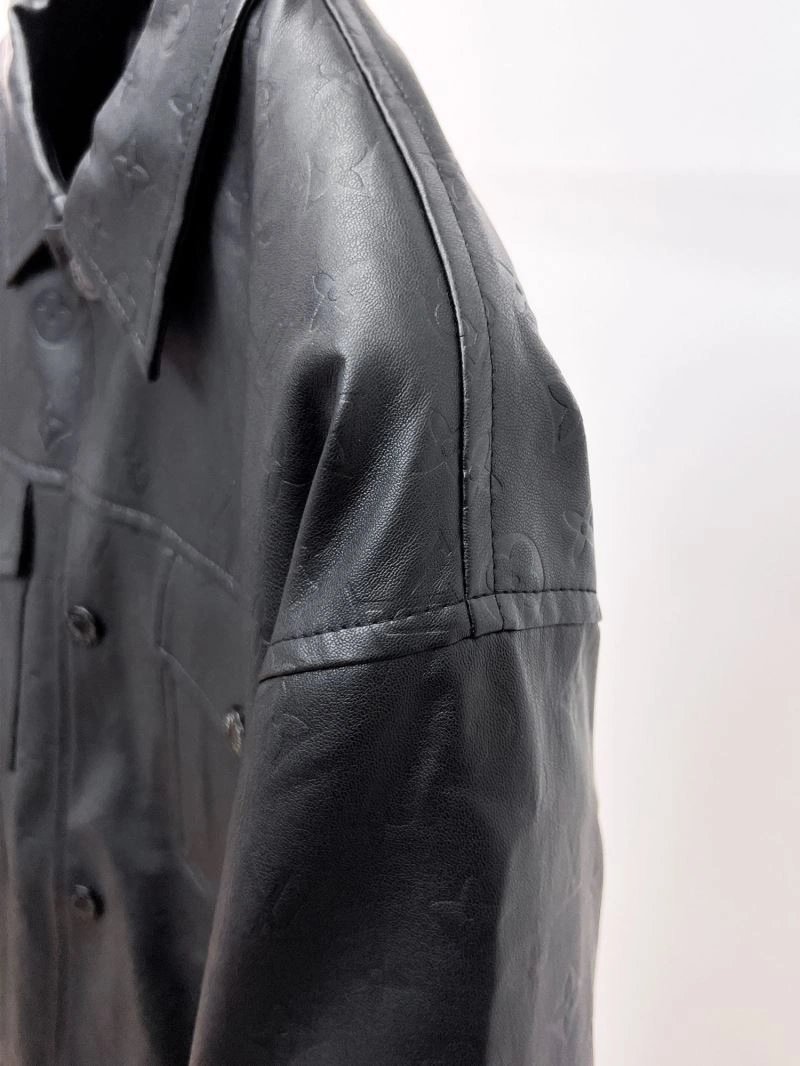 Louis Vuitton Outwear Youthful 132878