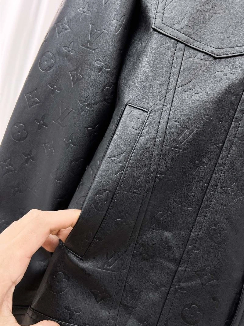 Louis Vuitton Outwear Youthful 132878