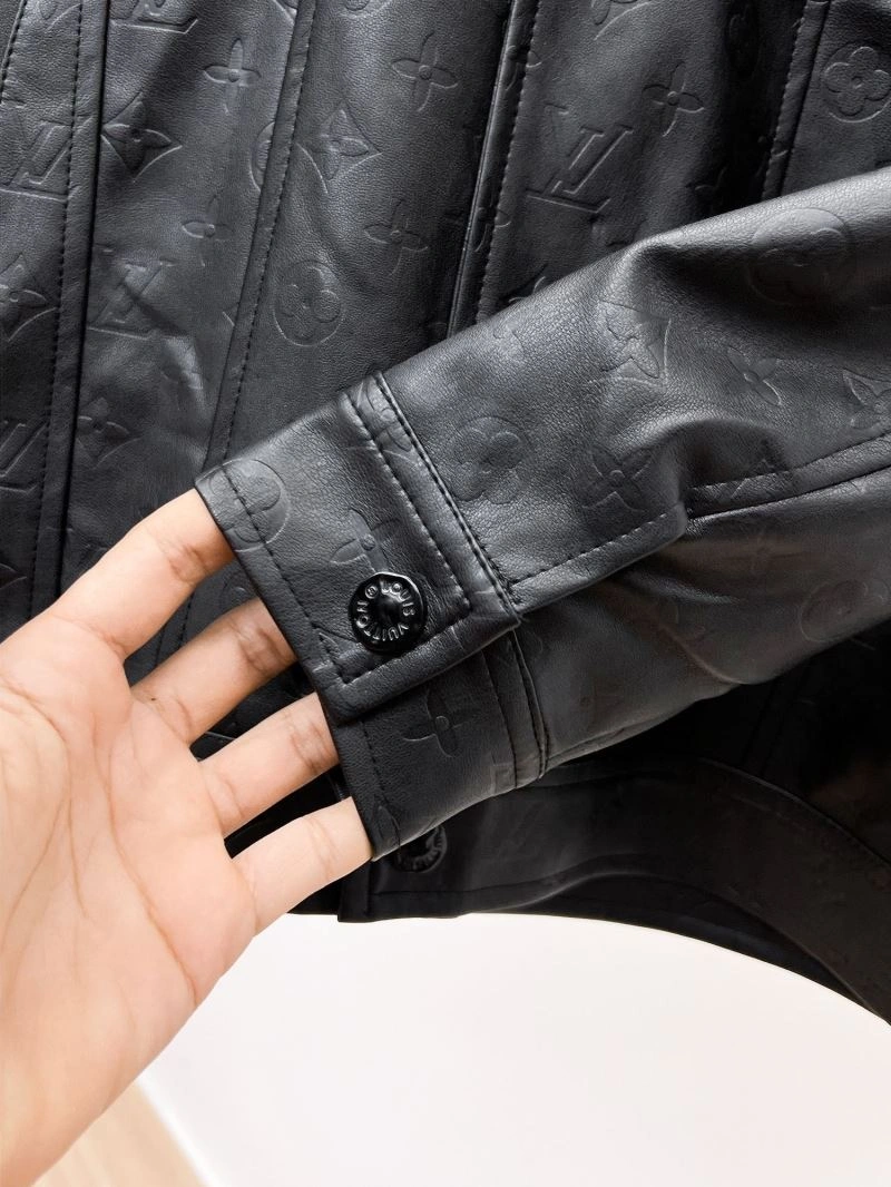 Louis Vuitton Outwear Youthful 132878