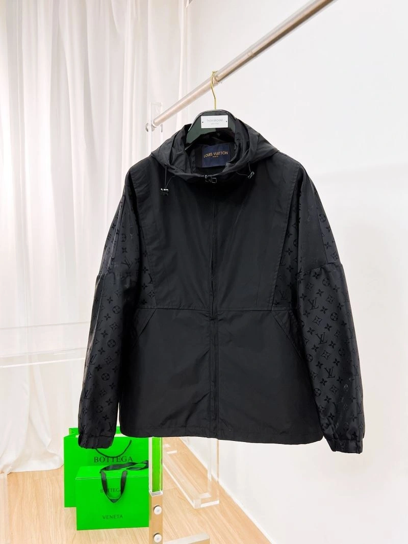 Louis Vuitton Outwear Reliable 132868