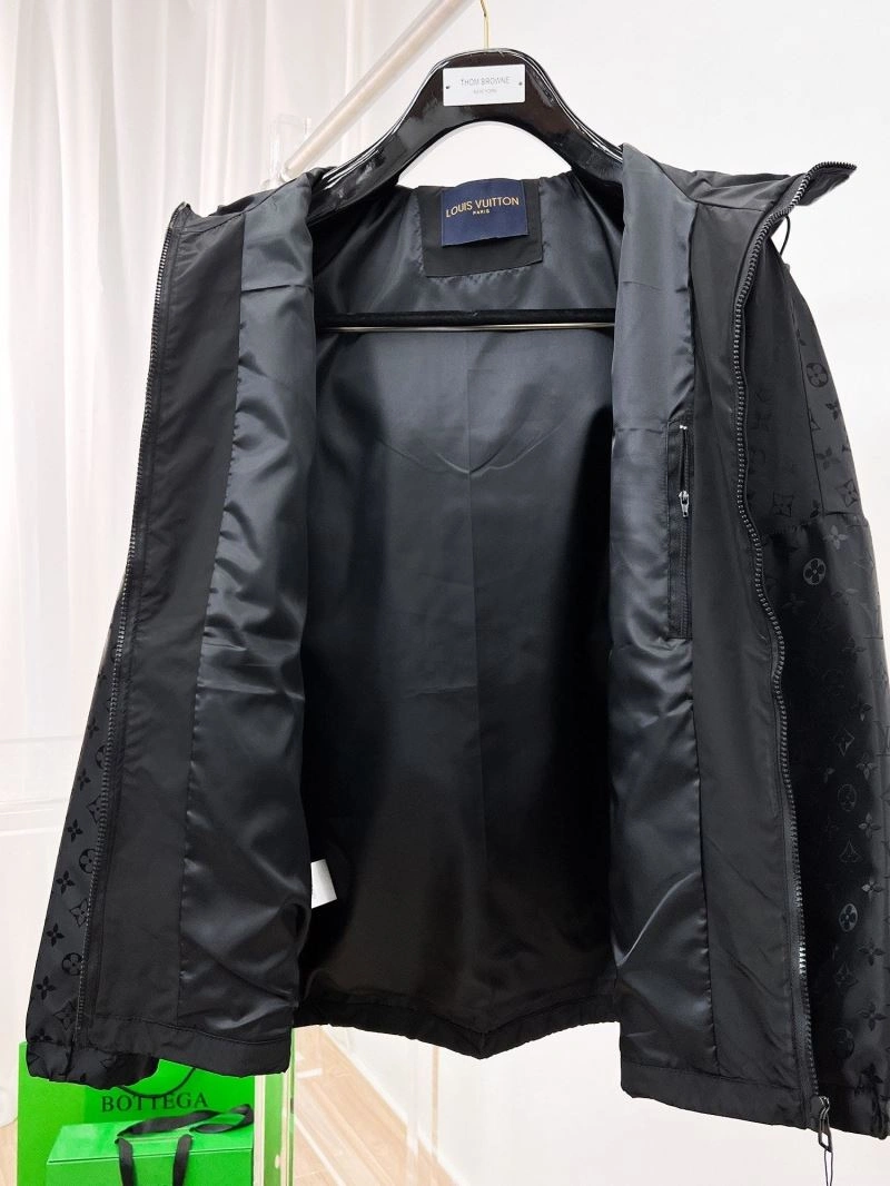 Louis Vuitton Outwear Reliable 132868