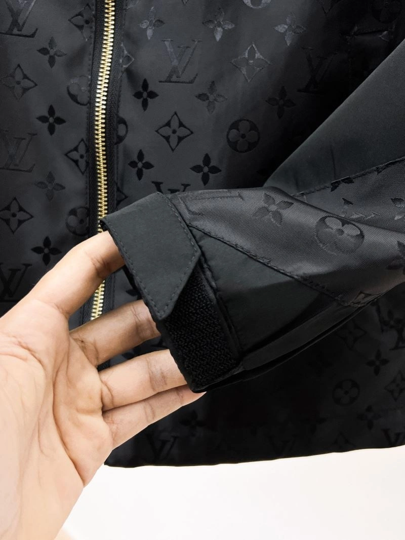 SunProtective Louis Vuitton Outwear 132867